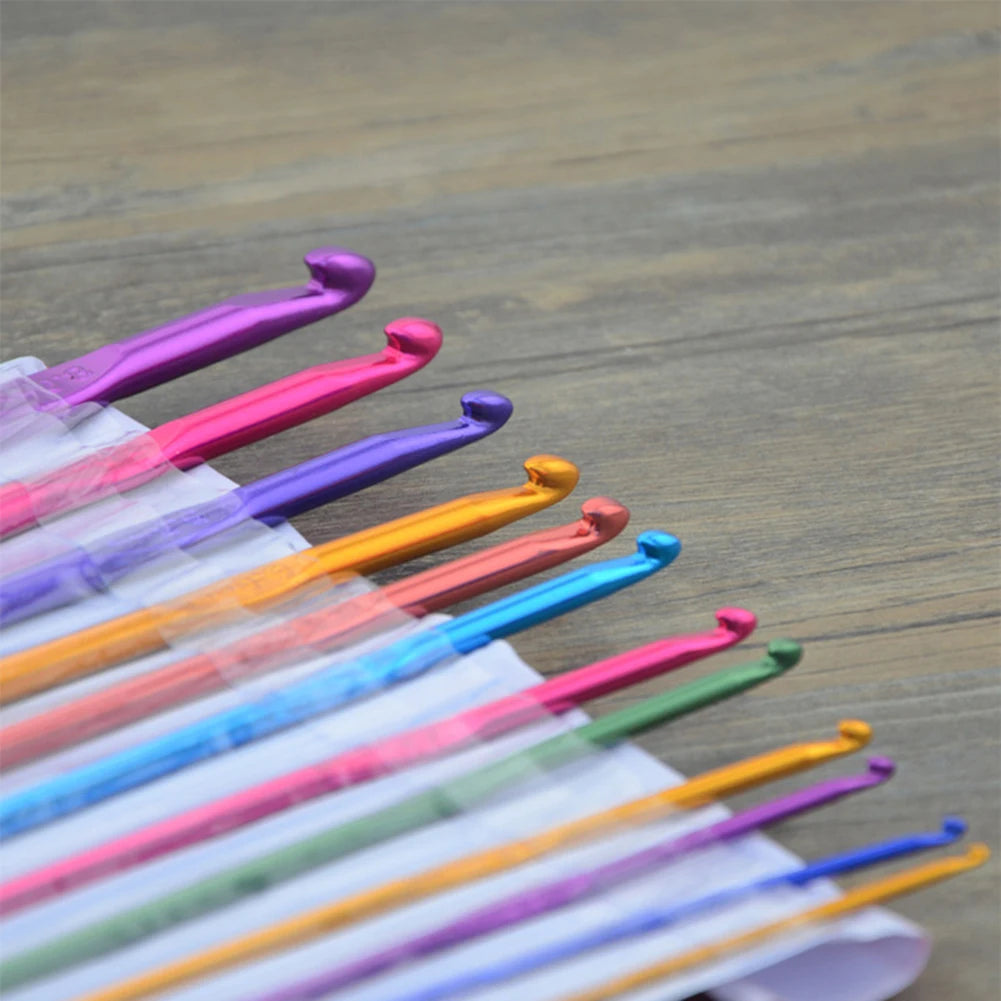 Crochet Hook Set Handle Knitting Needles 2.5mm 3mm 3.5mm 4mm 4.5mm 5mm 5.5mm 6mm 7mm 8mm 9mm 10mm Yarn Sweater Weave Craft Tools